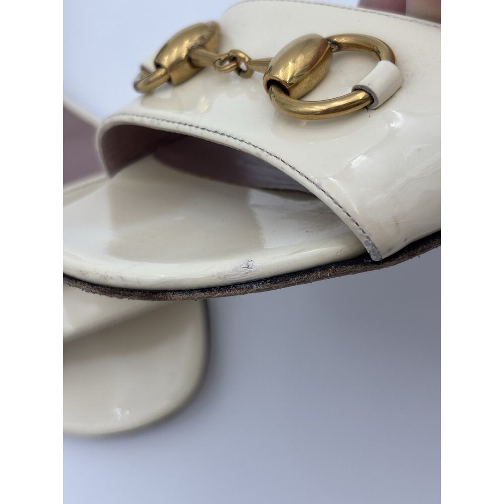 Gucci Horsebit Sandals Cream Patent Leather Size 37 / 7 Adjustable Ankle Strap - Picture 15 of 16
